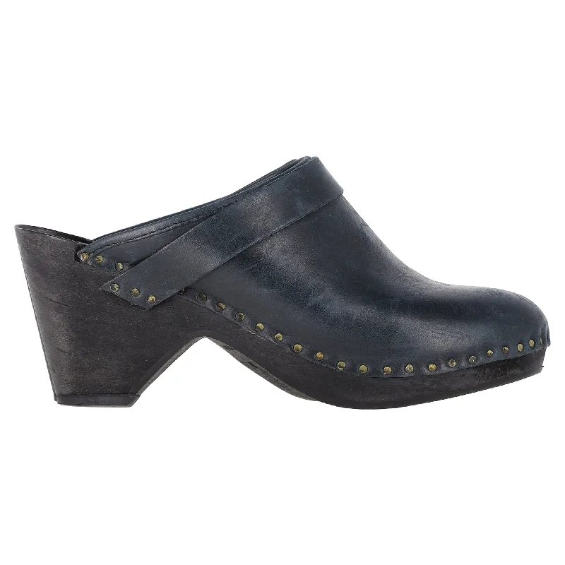 Isabel Marant Clogs in Black Leather