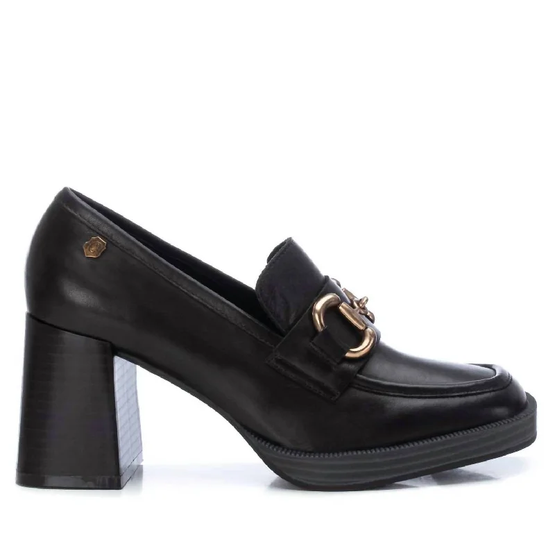 Women's Leather Heeled Loafers In Black