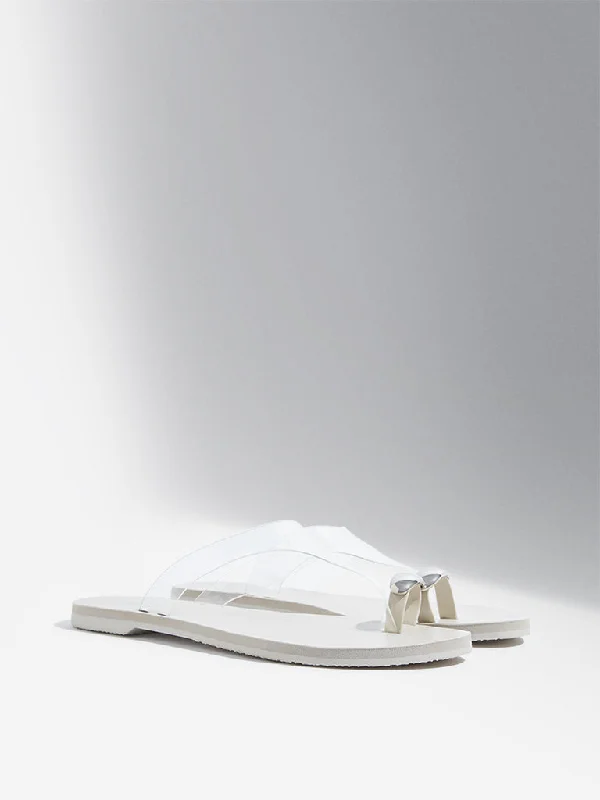 LUNA BLU Ivory Vinyl Strap Toe-Ring Slides