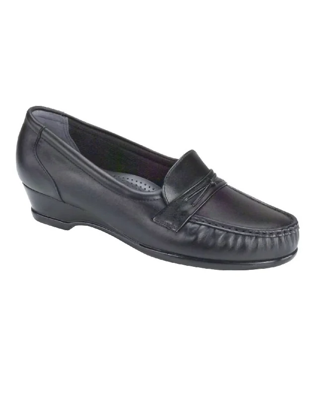 Sas Women's Easier Slip On Loafer - Narrow In Black